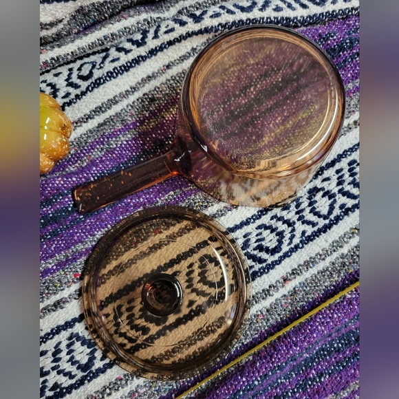 Vintage 1 liter amber glass Pyrex visions saucepan lid has a small chip - Picture 7 of 8